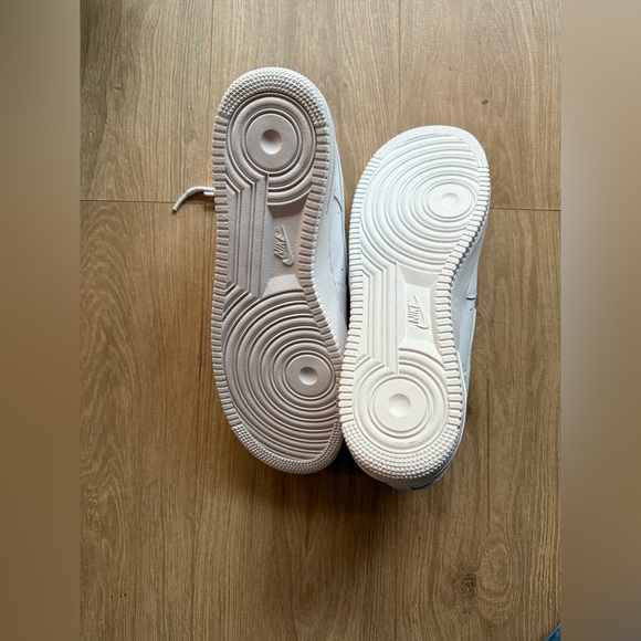 NIB Nike Air Force 1 ‘07 White Size 13 - Picture 9 of 10